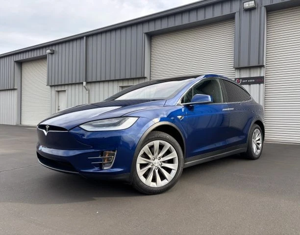 2020 Tesla Model X - Image 5 of 15