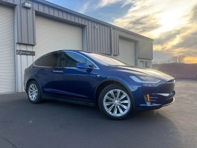2020 Tesla Model X - Image 2 of 15