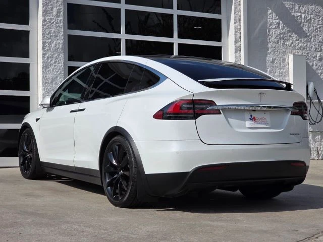 2020 Tesla Model X - Image 8 of 21