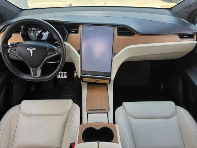 2020 Tesla Model X - Image 14 of 21