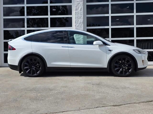 2020 Tesla Model X - Image 3 of 21