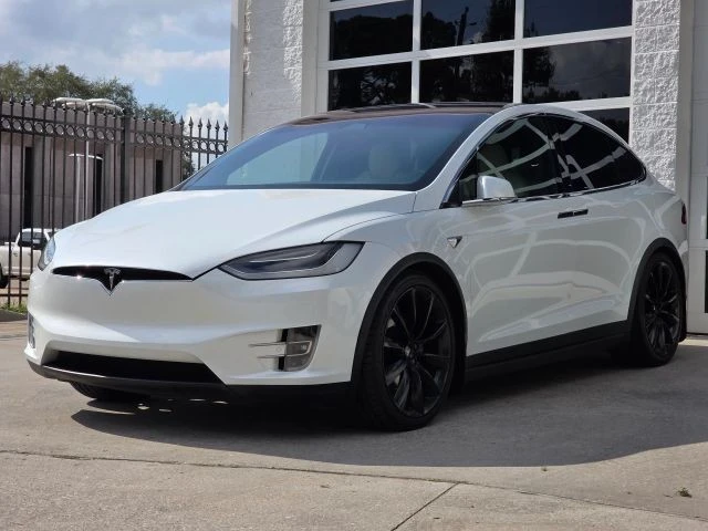 2020 Tesla Model X - Image 10 of 21