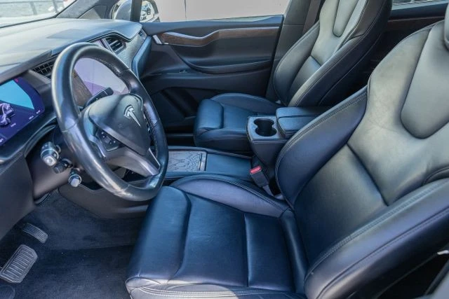 2020 Tesla Model X - Image 21 of 21