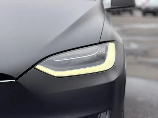 2020 Tesla Model X - Image 6 of 21