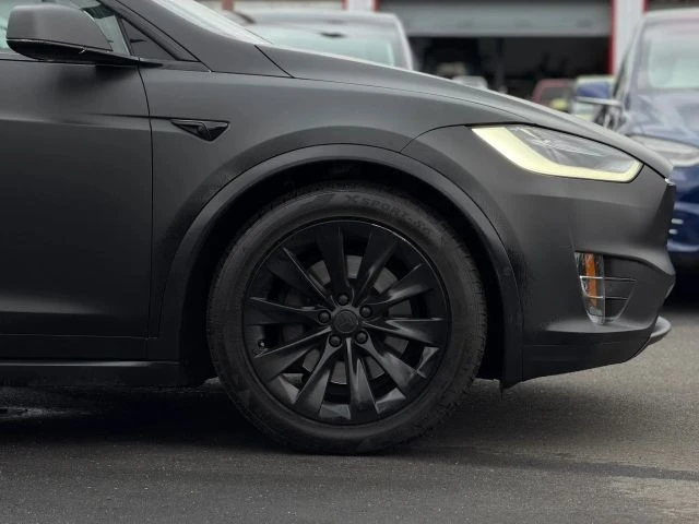 2020 Tesla Model X - Image 7 of 21