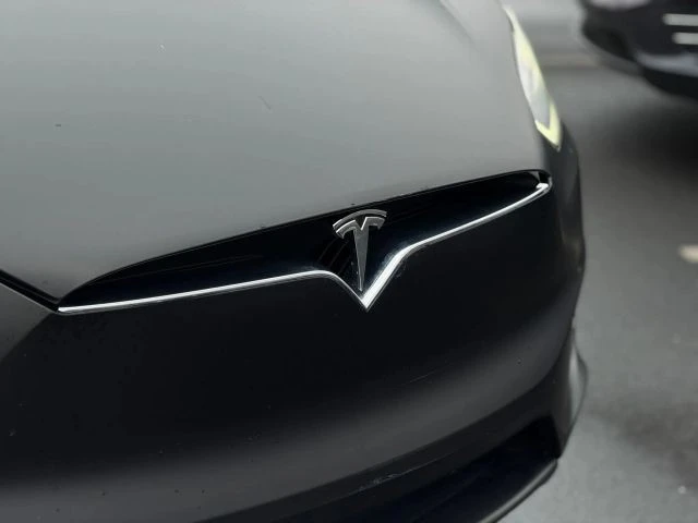 2020 Tesla Model X - Image 4 of 21