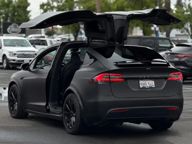 2020 Tesla Model X - Image 14 of 21