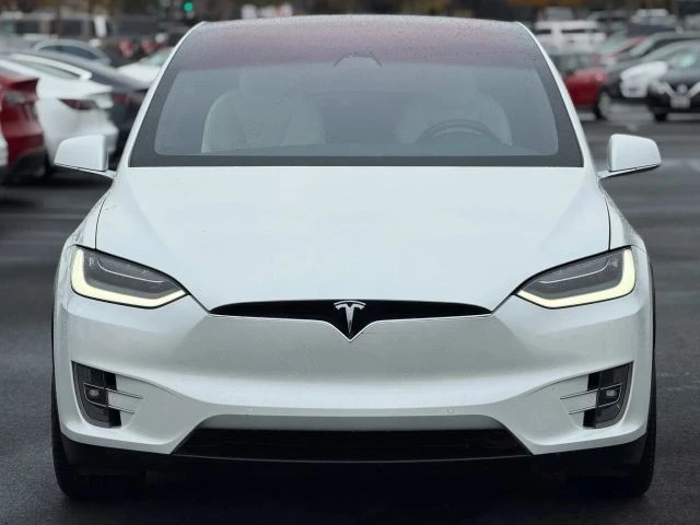 2020 Tesla Model X - Image 5 of 12