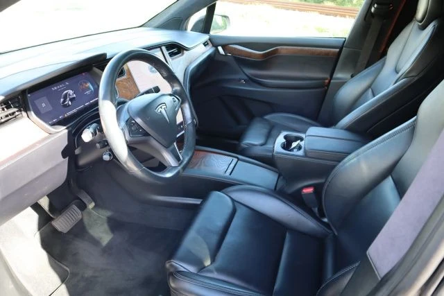 2020 Tesla Model X - Image 20 of 21