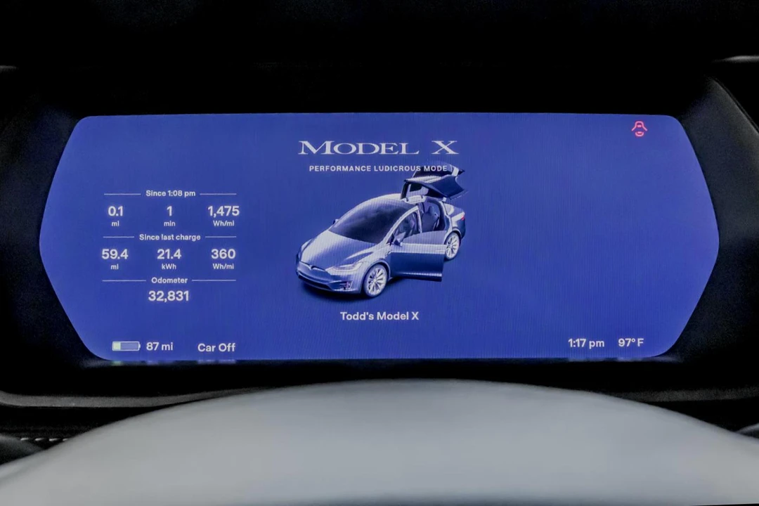 2020 Tesla Model X - Image 26 of 31