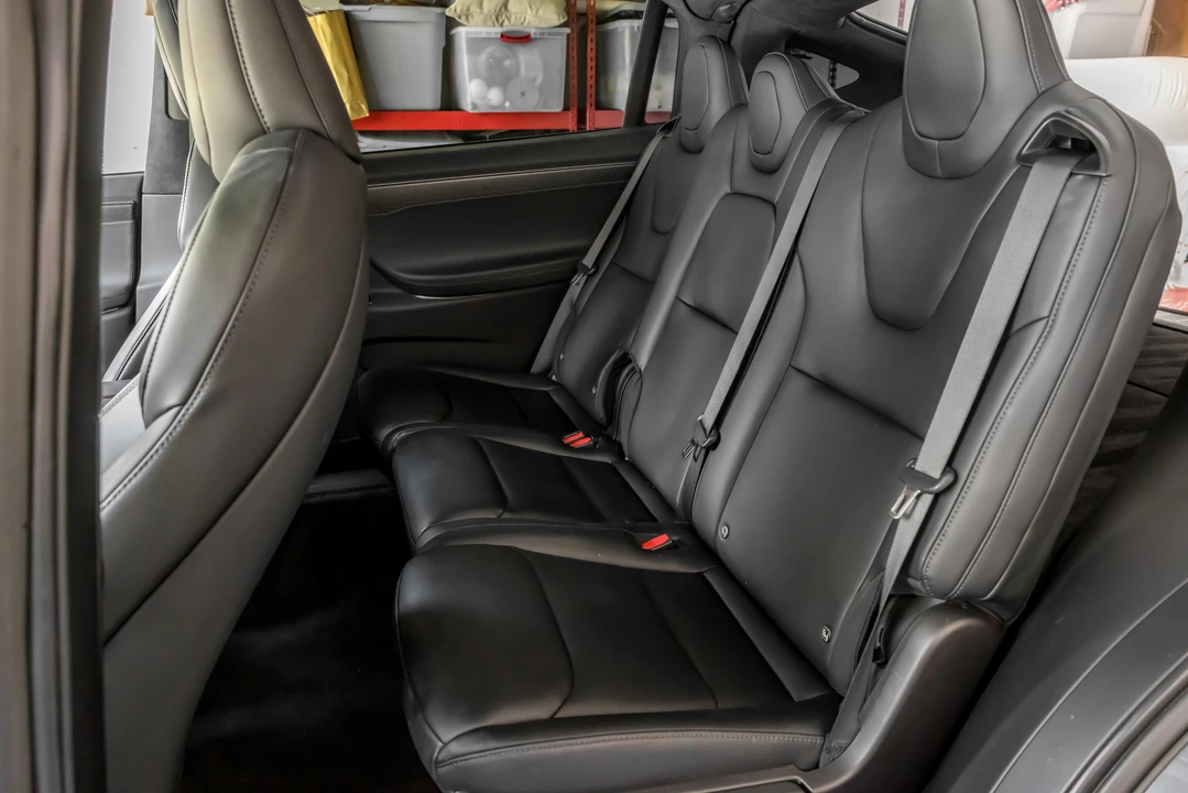 2020 Tesla Model X - Image 31 of 31