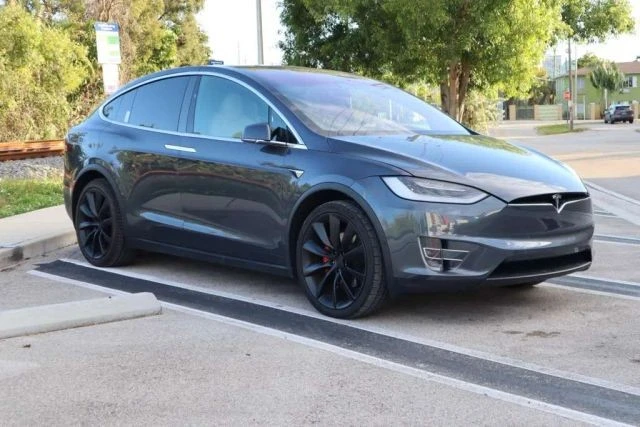 2020 Tesla Model X - Image 3 of 21