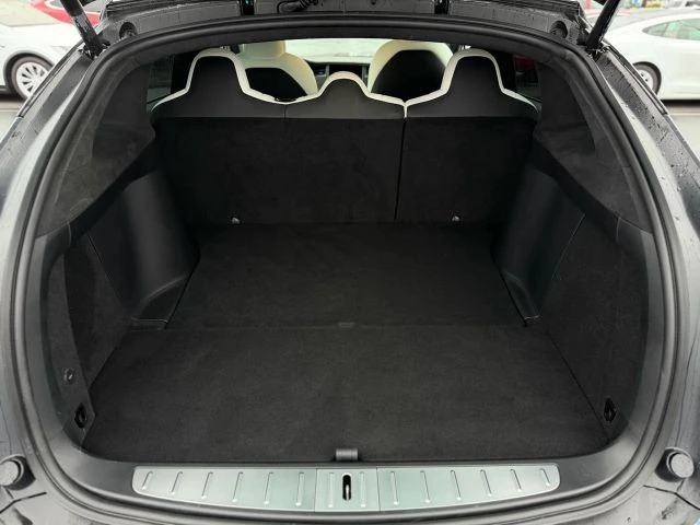 2020 Tesla Model X - Image 15 of 21