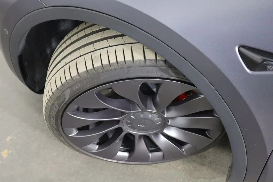 2020 Tesla Model Y Performance - Image 20 of 20