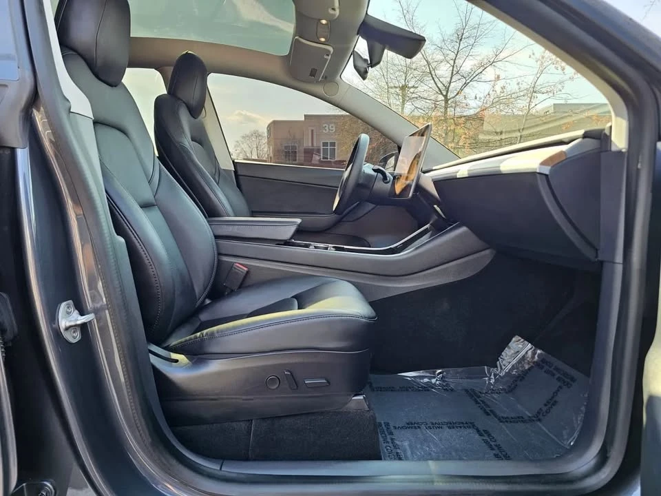 2020 Tesla Model Y - Image 11 of 16