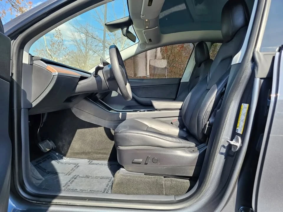 2020 Tesla Model Y - Image 7 of 16