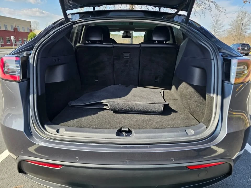 2020 Tesla Model Y - Image 14 of 16
