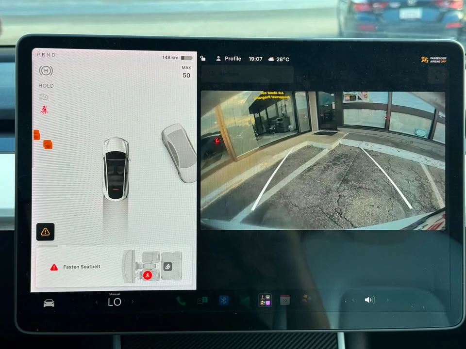 2020 Tesla Model Y - Image 16 of 20