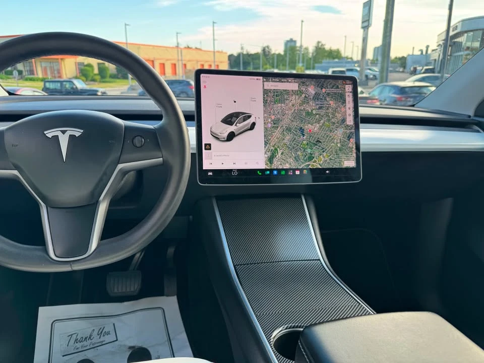 2020 Tesla Model Y - Image 18 of 20