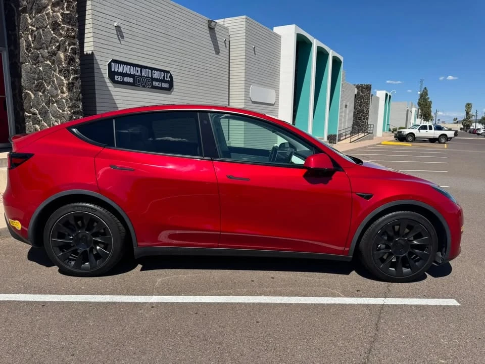 2020 Tesla Model Y - Image 2 of 14