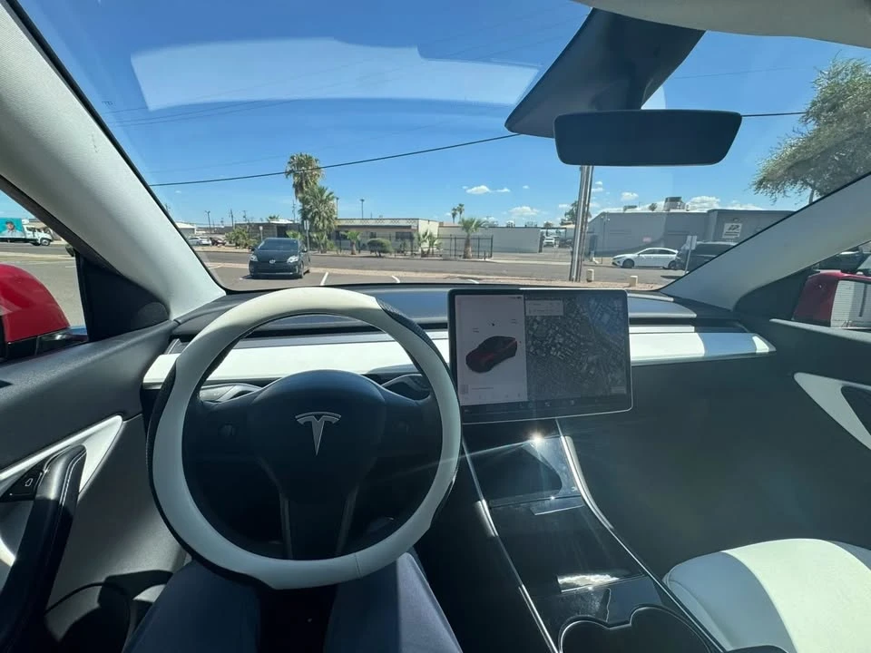2020 Tesla Model Y - Image 11 of 14