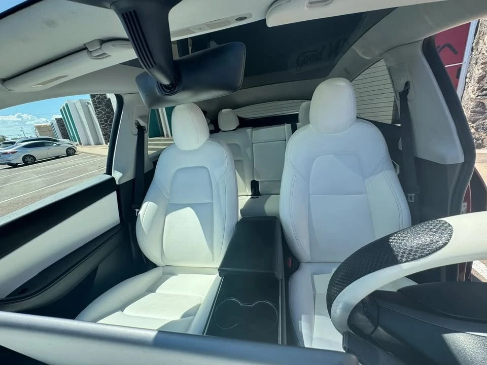 2020 Tesla Model Y - Image 13 of 14