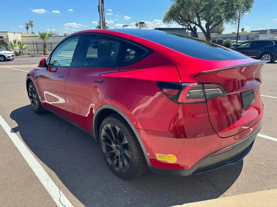 2020 Tesla Model Y - Image 5 of 14