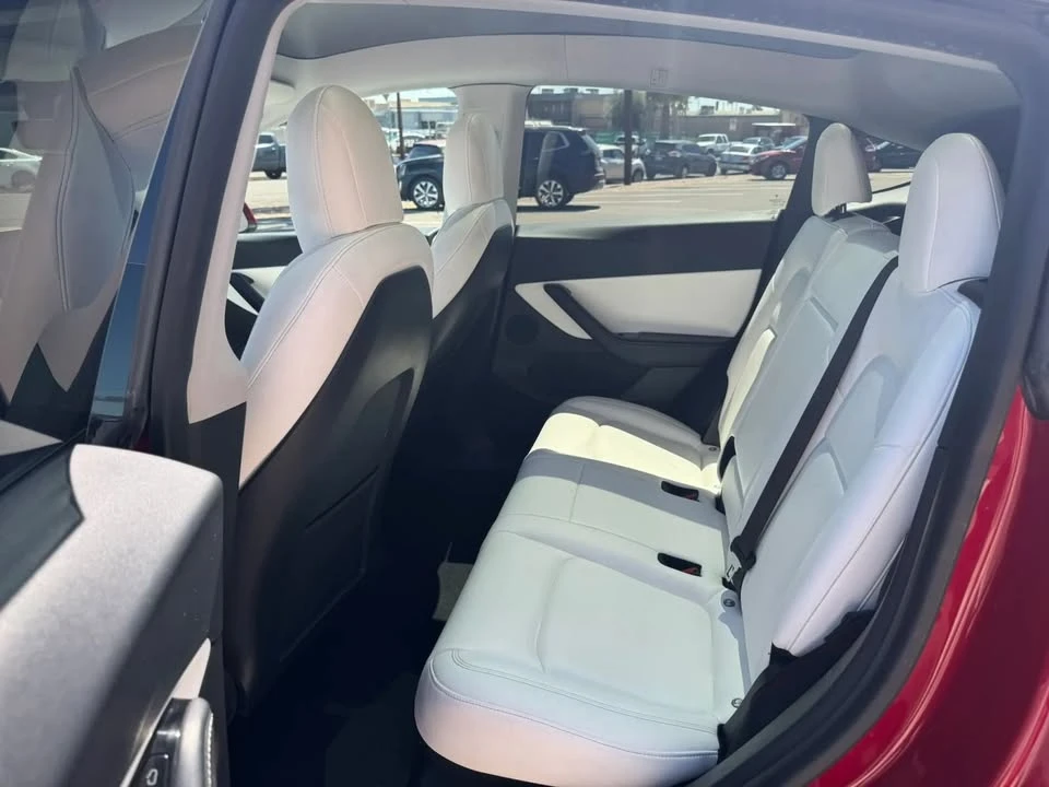 2020 Tesla Model Y - Image 10 of 14