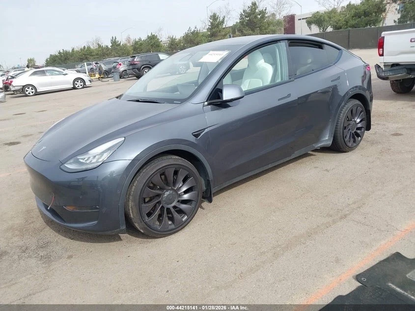 2020 Tesla Model Y - Image 2 of 9