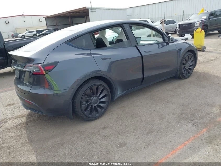 2020 Tesla Model Y - Image 4 of 9