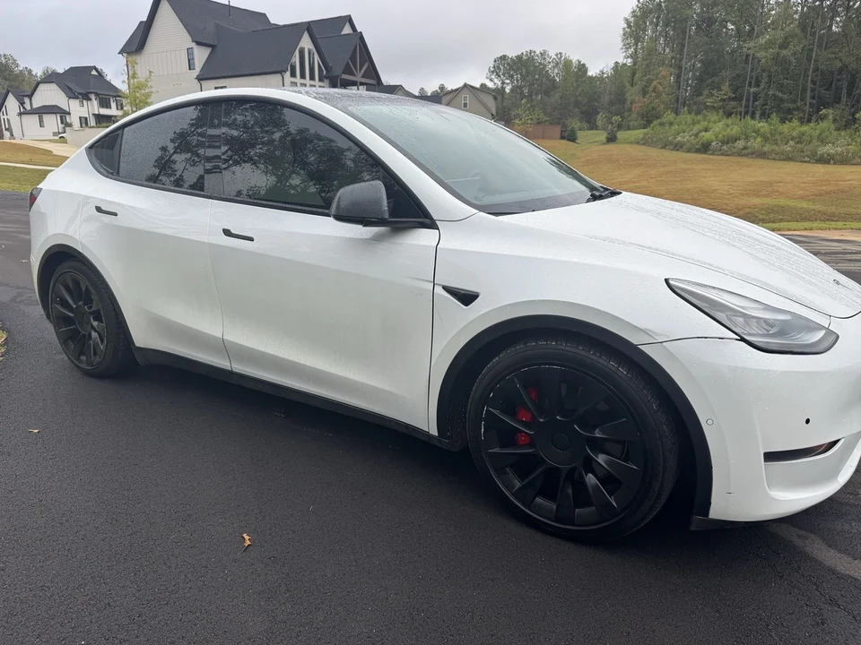 2020 Tesla Model Y - Image 6 of 10