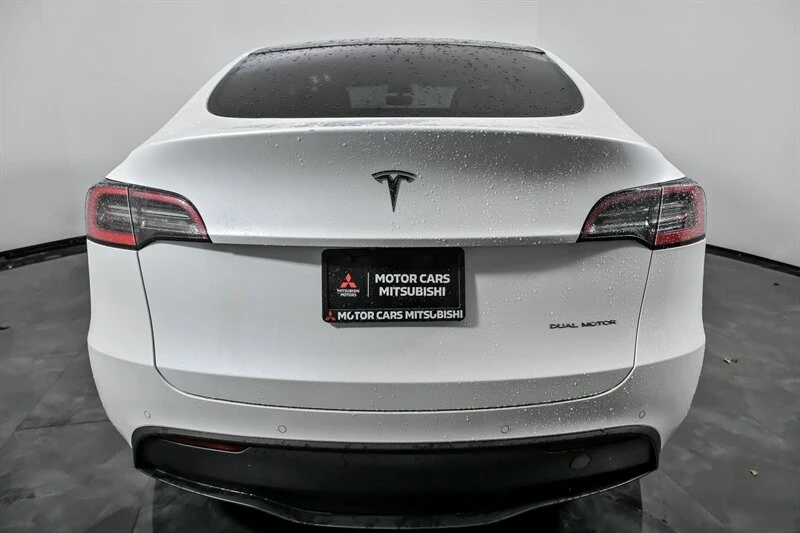 2020 Tesla Model Y - Image 9 of 21