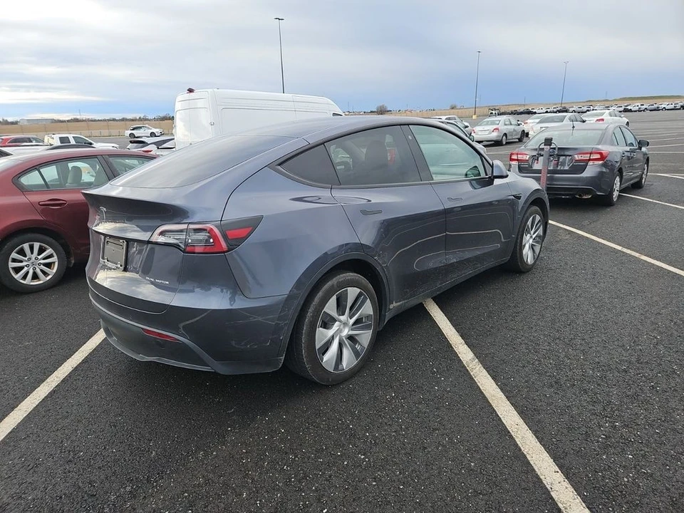 2020 Tesla Model Y - Image 3 of 7