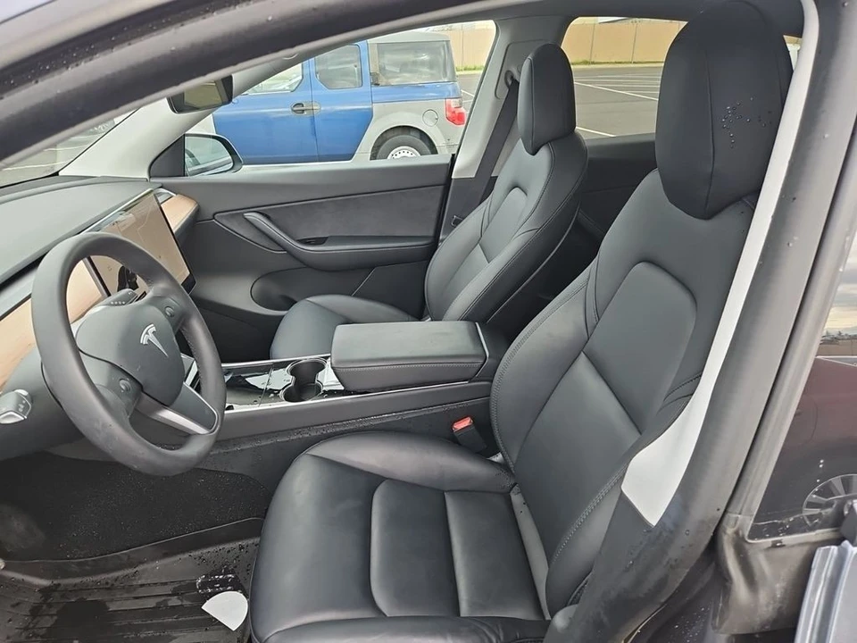 2020 Tesla Model Y - Image 5 of 7