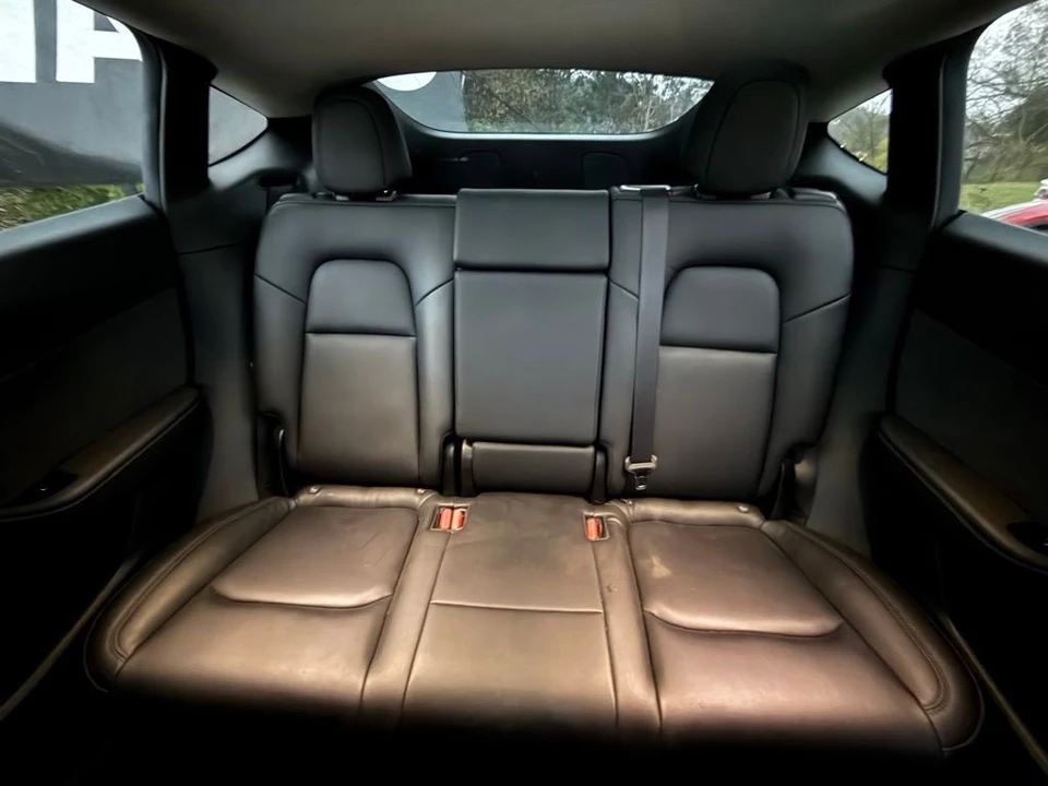 2020 Tesla Model Y - Image 9 of 11