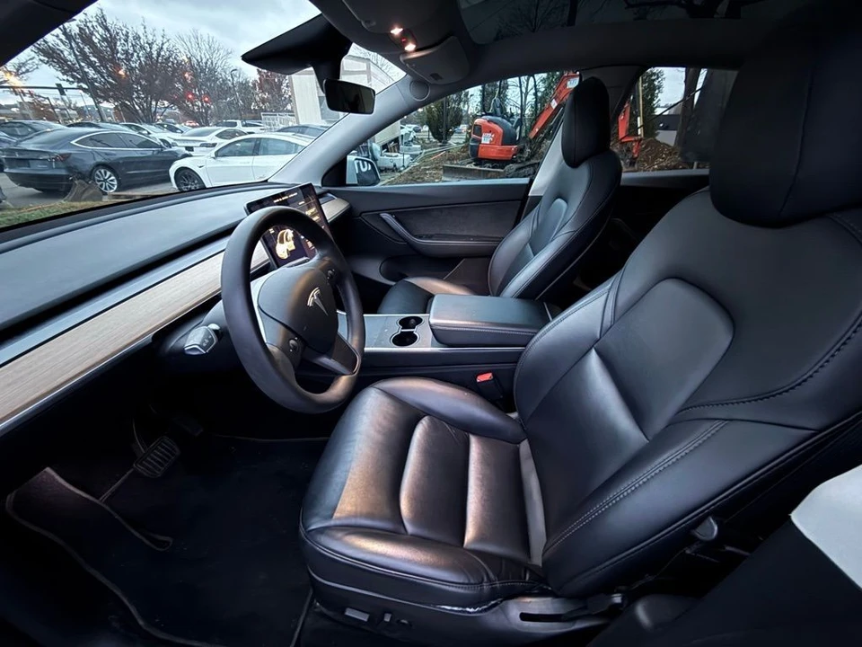 2020 Tesla Model Y - Image 8 of 11