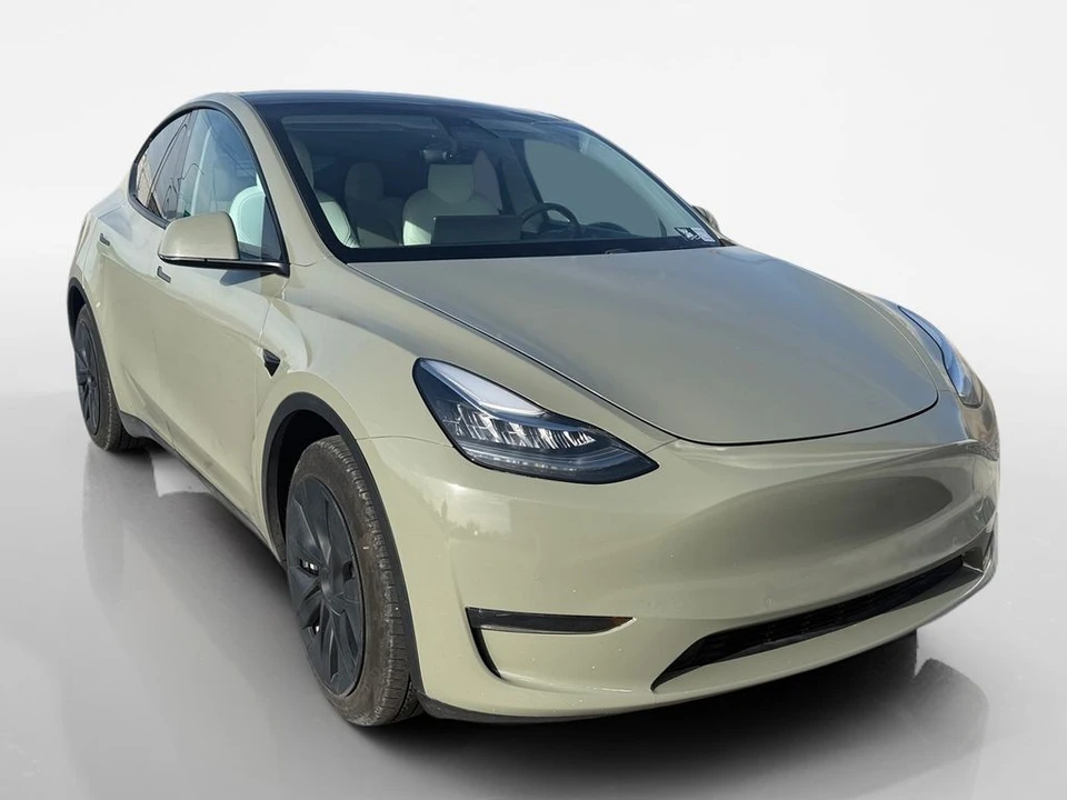 2020 Tesla Model Y - Image 2 of 21