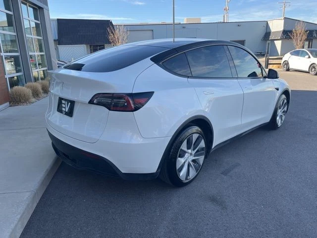 2020 Tesla Model Y - Image 8 of 21