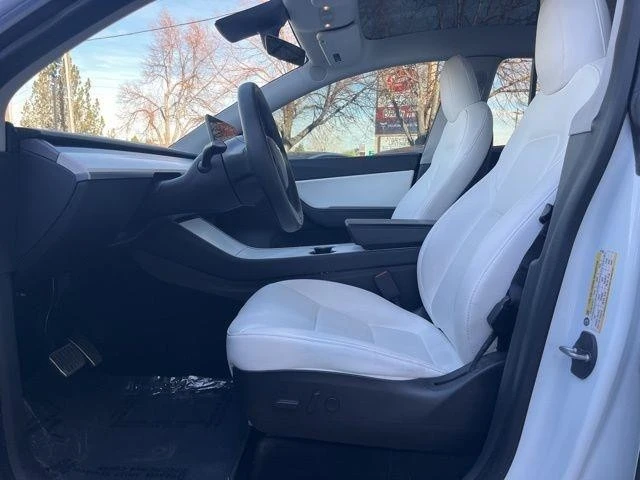 2020 Tesla Model Y - Image 13 of 21