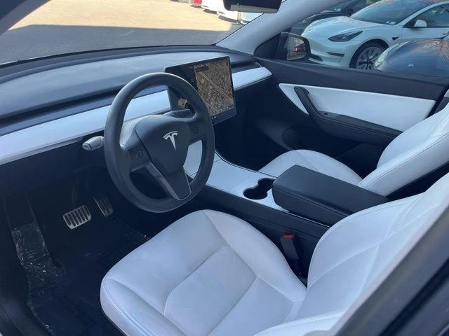 2020 Tesla Model Y - Image 12 of 21