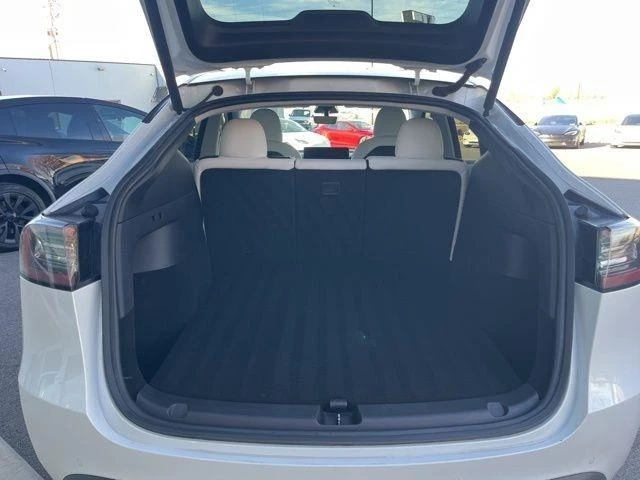 2020 Tesla Model Y - Image 17 of 21