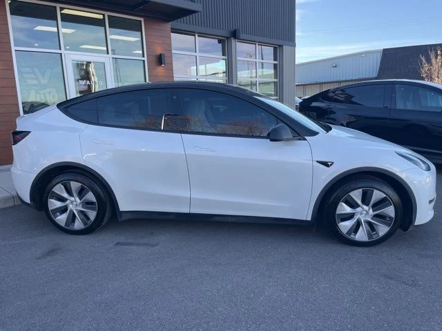 2020 Tesla Model Y - Image 9 of 21