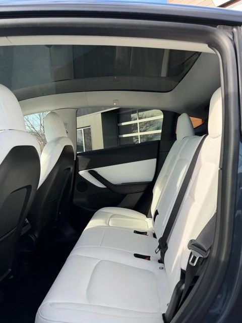 2020 Tesla Model Y - Image 12 of 20
