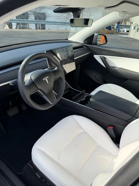 2020 Tesla Model Y - Image 10 of 20