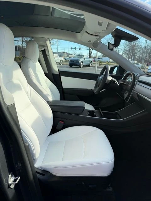 2020 Tesla Model Y - Image 15 of 20