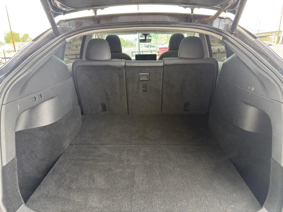 2020 Tesla Model Y - Image 16 of 21