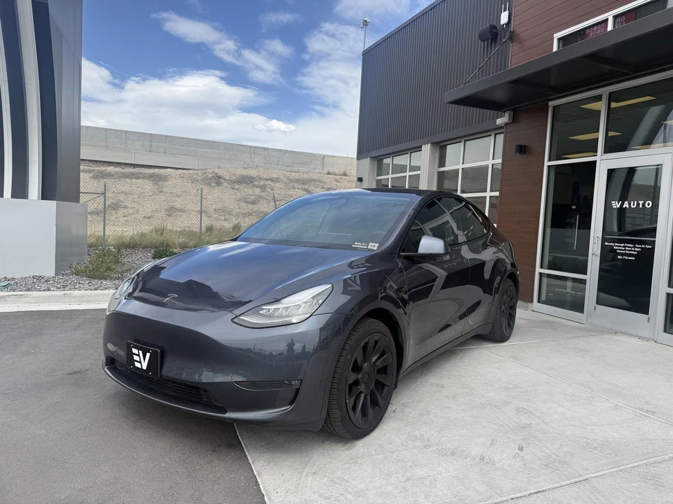 2020 Tesla Model Y - Image 4 of 21