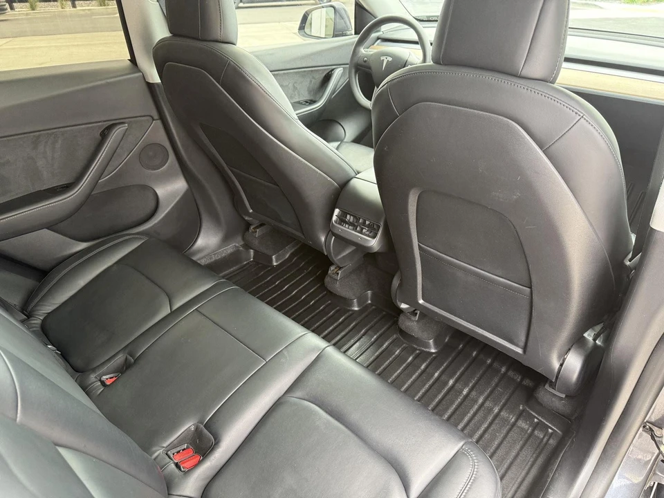 2020 Tesla Model Y - Image 18 of 21