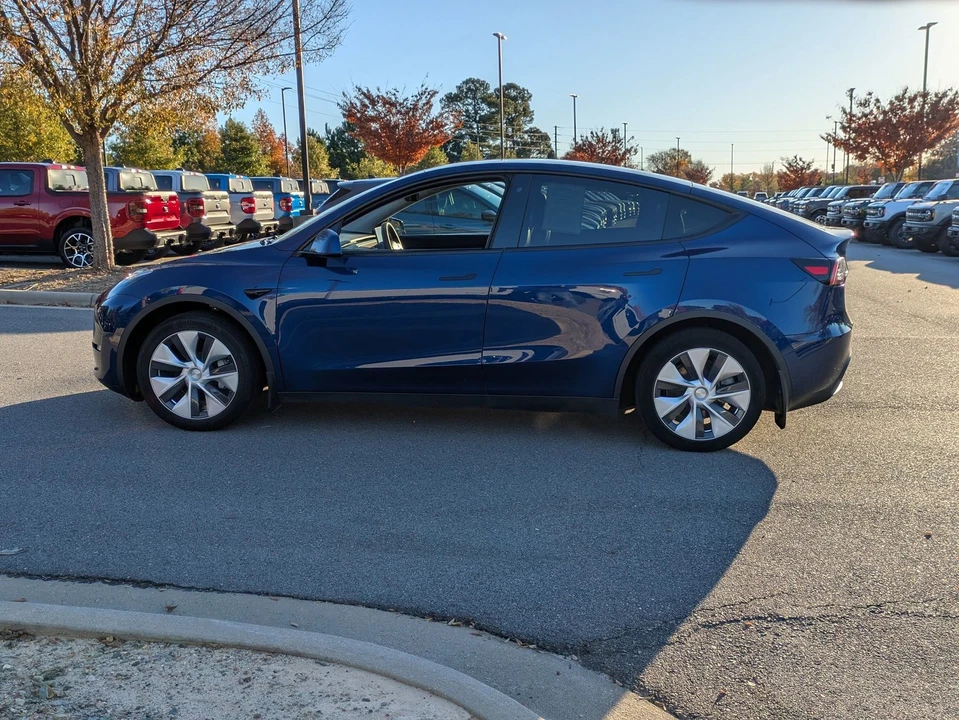 2020 Tesla Model Y - Image 7 of 12