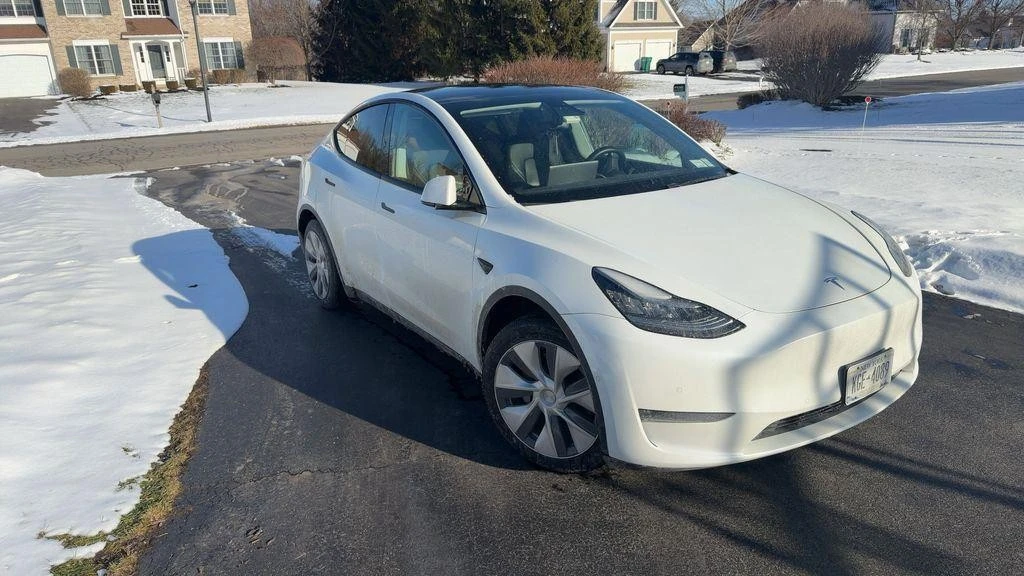 2020 Tesla Model Y - Image 4 of 8